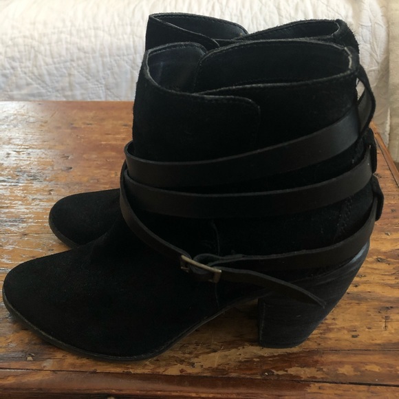 DOLCE VITA BLACK BOOTS - Picture 5 of 7